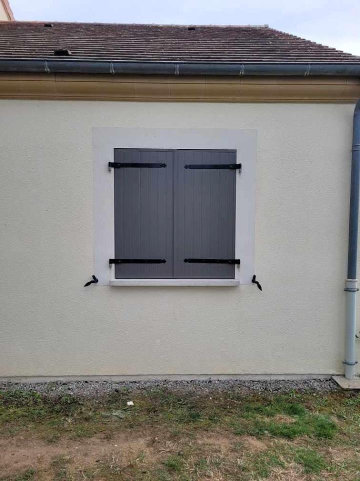 Installation de volets Moulins